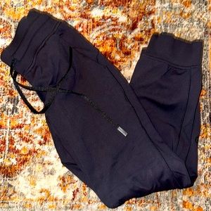 lulu jogger - black - size 0